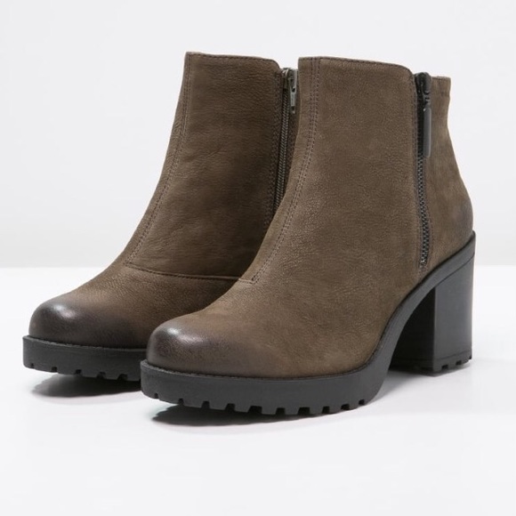 vagabond shoemakers grace platform ankle boot dark grey